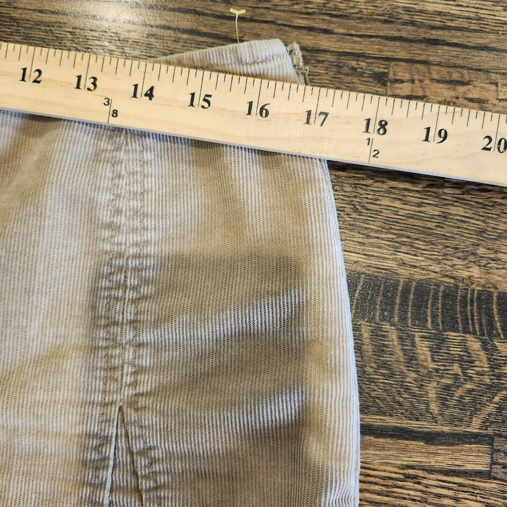 Gap Stretch Tan A-Line Flounce Paneled Corduroy Skirt Size 10 - Picture 4 of 6